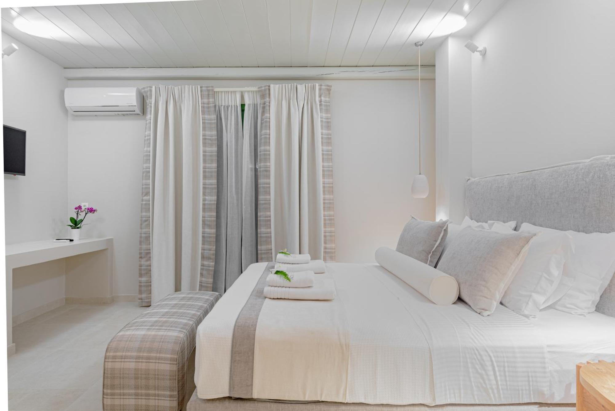 Casa Di Fiori Andros Suites Exteriör bild